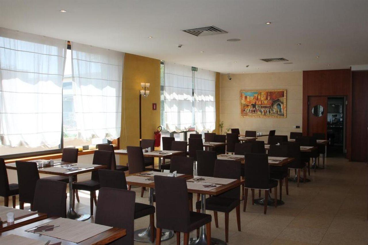 Mh Hotel Piacenza Fiera Buitenkant foto