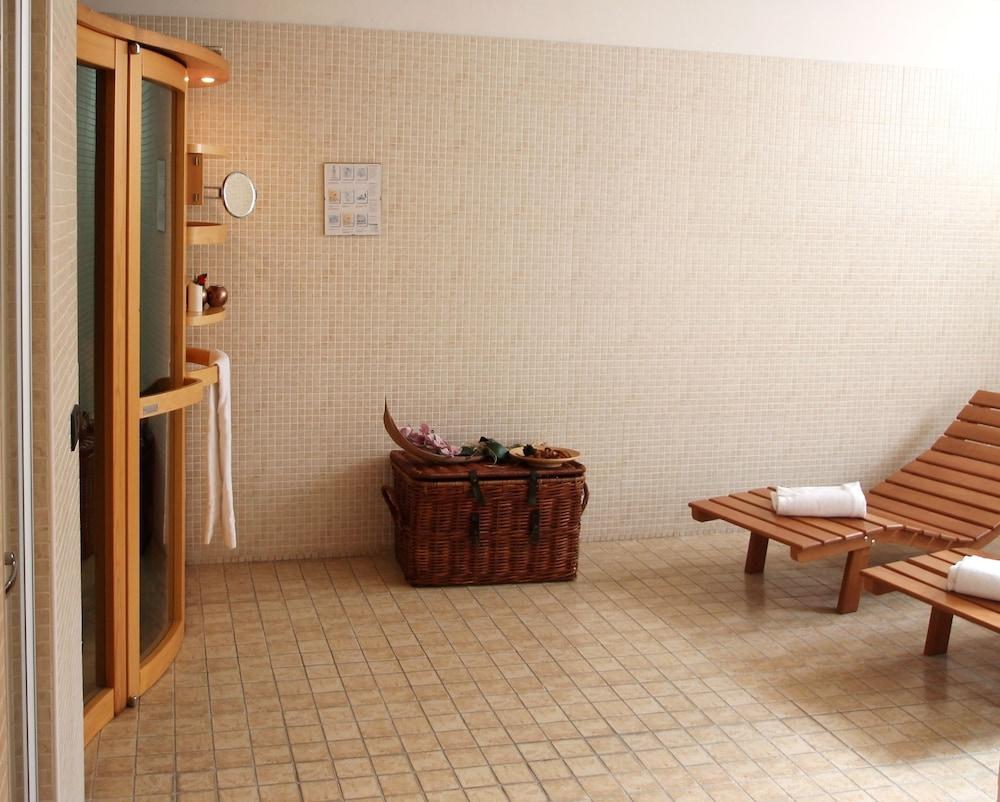 Mh Hotel Piacenza Fiera Buitenkant foto