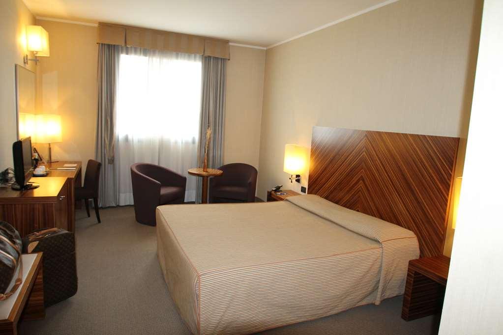 Mh Hotel Piacenza Fiera Kamer foto