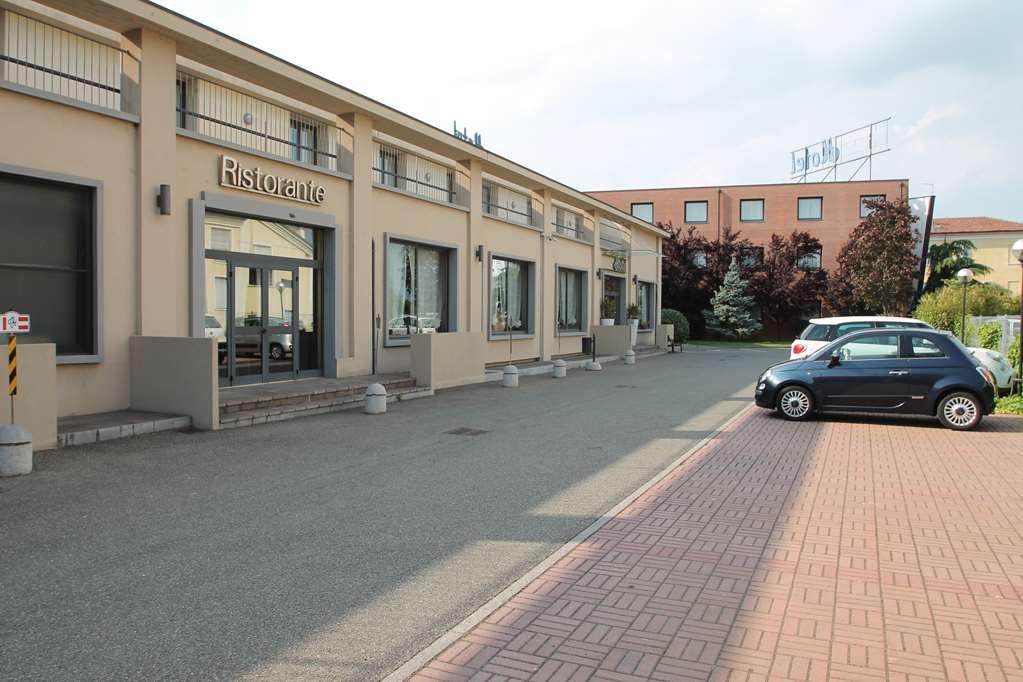 Mh Hotel Piacenza Fiera Buitenkant foto