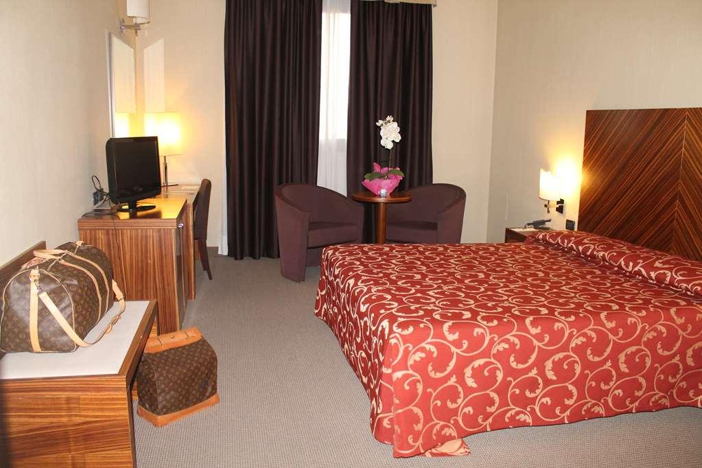 Mh Hotel Piacenza Fiera Kamer foto